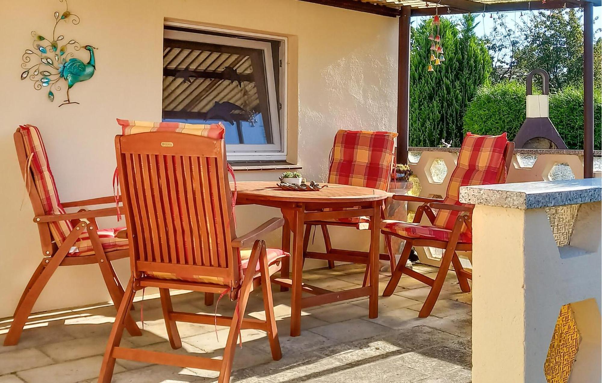 2 Bedroom Gorgeous Apartment In Luebtheen-Garlitz المظهر الخارجي الصورة